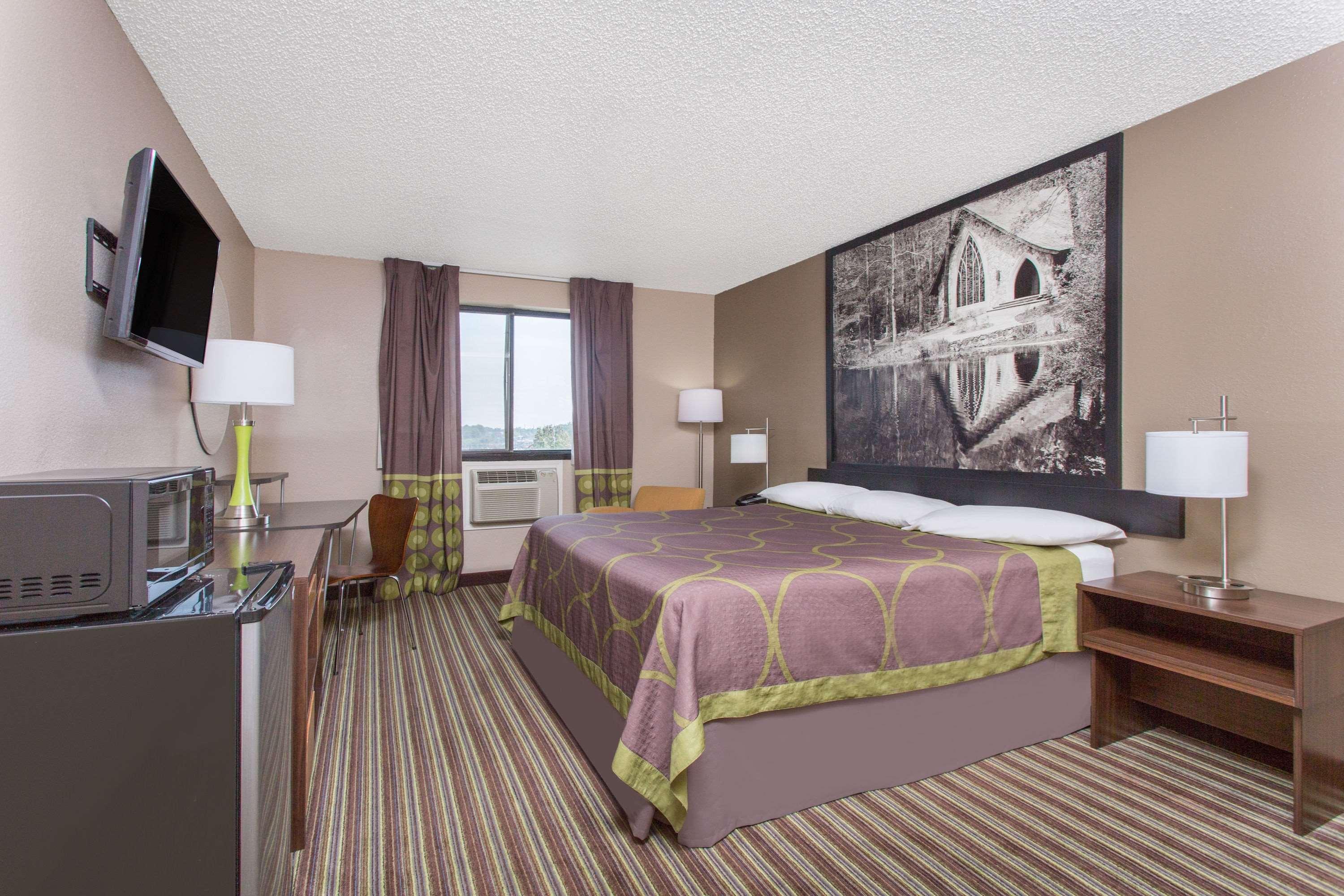 Super 8 By Wyndham Columbus Airport Otel Dış mekan fotoğraf